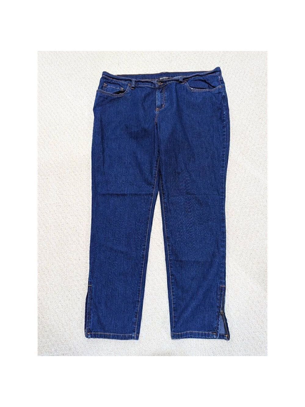 Metro Style Size 18 Women's Blue Dark Washed Mid-Rise Stretch Zip Ankle Jeans